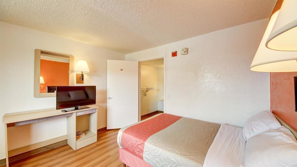 Red Roof Inn San Antonio Northeast - Rittiman Rd Exterior photo